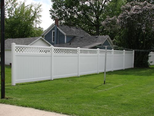 Sager Fencing in Monticello
