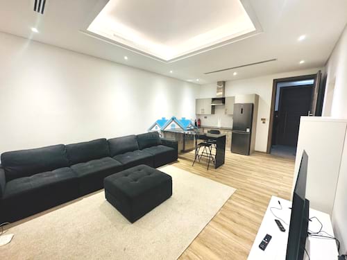 Fully Furnished One-Bedroom Apartment with an Open-Plan Kitchen in Salwa