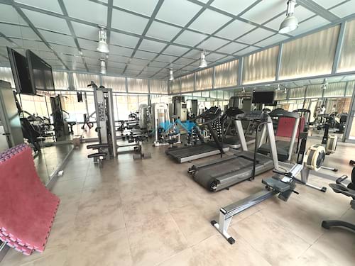 Good Size 2 Bedrooms Apartment in Salmiya 