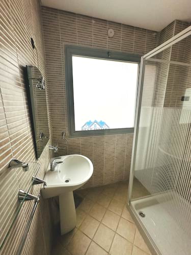 Good Size 2 Bedrooms Apartment in Salmiya 