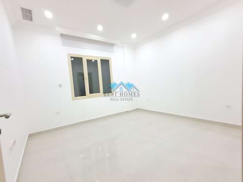 Nice and Spacious 5 Bedrooms Floor in Hateen
