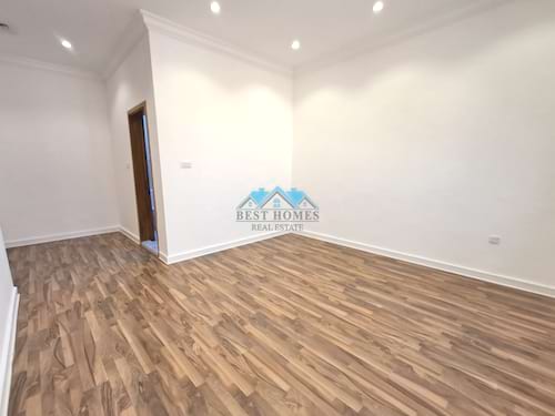 Good Size 3 Bedrooms Apartment in Salam Area
