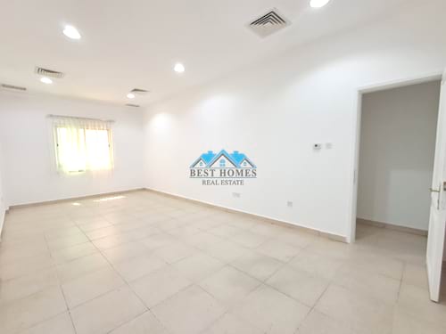 Spacious 4 Bedrooms Villa with Private Garden in Messilah