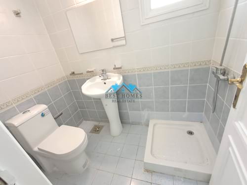 Spacious 4 Bedrooms Villa with Private Garden in Messilah