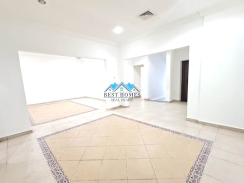 Spacious 4 Bedrooms Villa with Private Garden in Messilah