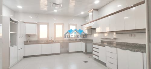 Spacious Five Bedrooms Floor in Bayan