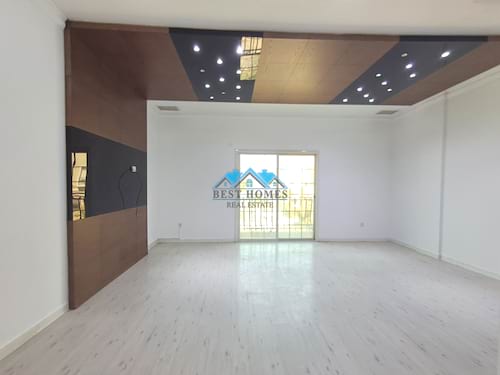Spacious 4 Bedrooms Villa with Private Garden in Messilah
