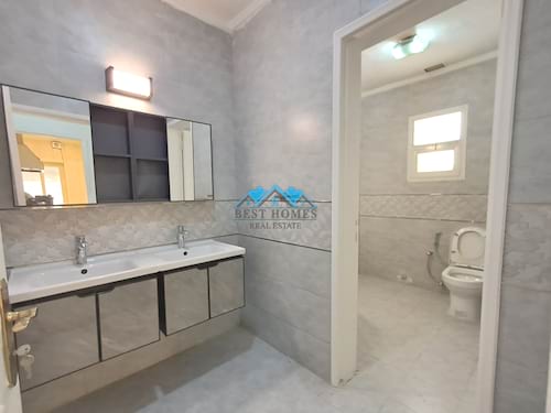Spacious 4 Bedrooms Villa with Private Garden in Messilah