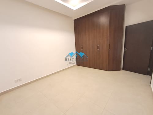 Modern & Spacious 4 Bedrooms Duplex in Hateen