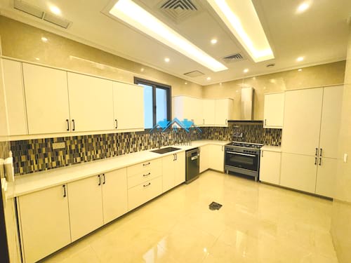 Brand New 4 Bedrooms Floor in Jabriya