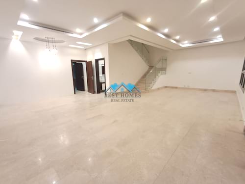 Modern & Spacious 4 Bedrooms Duplex in Hateen