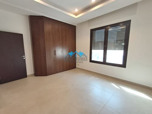 Modern & Spacious 4 Bedrooms Duplex in Hateen