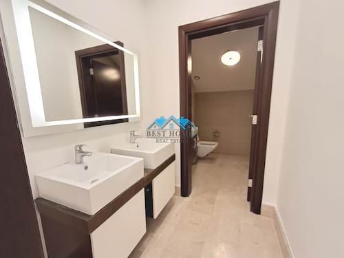 Modern & Spacious 4 Bedrooms Duplex in Hateen