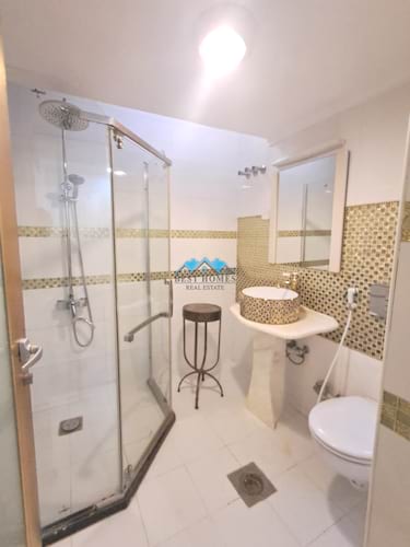 Modern & Spacious 5 Master Bedrooms Ground & Basement Duplex In Zahra Area