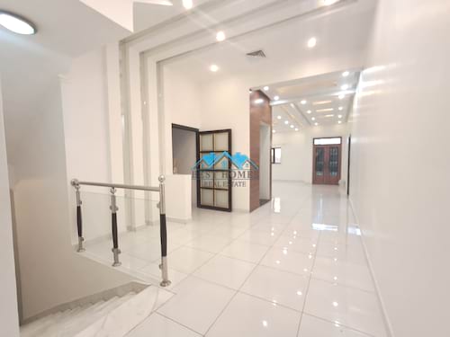 Modern & Spacious 5 Master Bedrooms Ground & Basement Duplex In Zahra Area