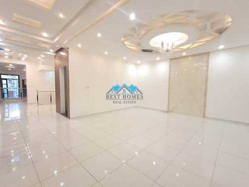 Modern & Spacious 5 Master Bedrooms Ground & Basement Duplex In Zahra Area