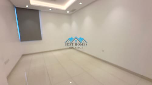 Spacious 3 Bedrooms Penthouse with Sea View Balcony in Fnaitees
