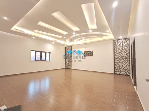 Modern & Spacious 5 Master Bedrooms Ground & Basement Duplex In Zahra Area