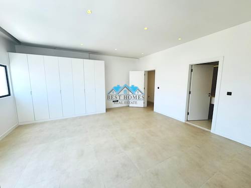 Luxury 4 Master Bedroom Penthouse with Balconies in Al Salam Area