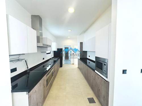 Luxury 4 Master Bedroom Penthouse with Balconies in Al Salam Area
