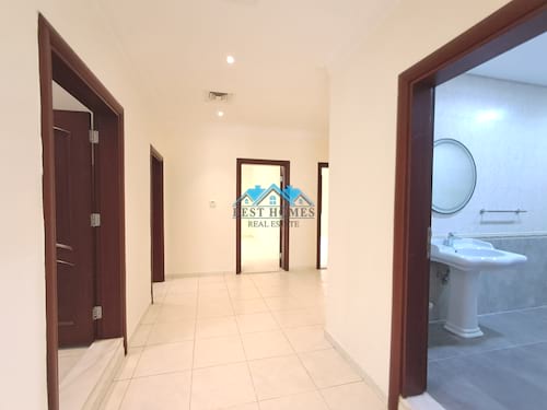 Nice and Spacious 4 Bedrooms Floor in Adan