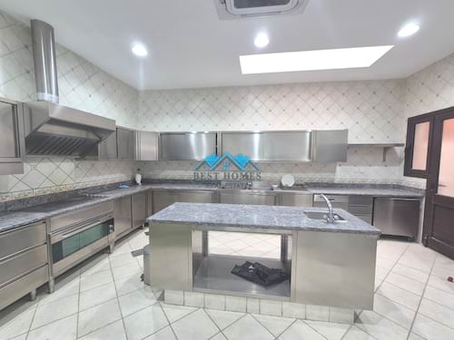 VIP Modern Villa in Qurtuba Ideal For Diplomat