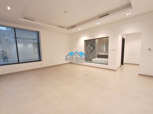 Modern Style Five Bedrooms Floor in Massayal Area