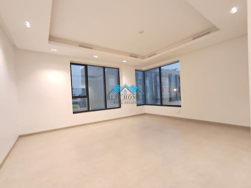 Modern Style Five Bedrooms Floor in Massayal Area
