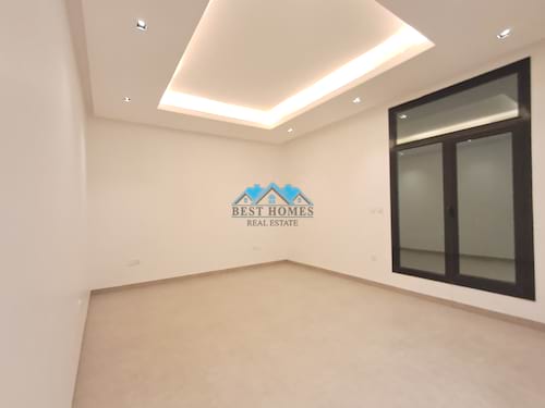 Modern Style Five Bedrooms Floor in Massayal Area