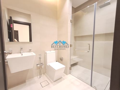 Modern Style Five Bedrooms Floor in Massayal Area