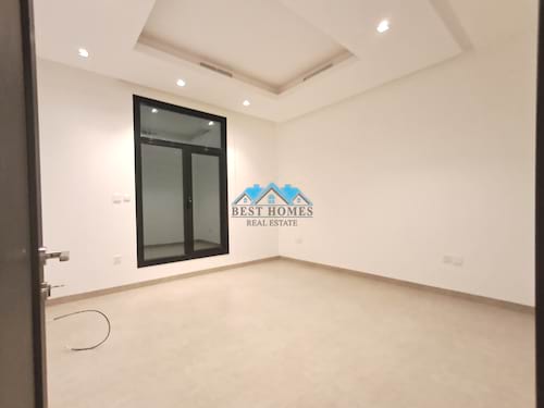 Modern Style Five Bedrooms Floor in Massayal Area