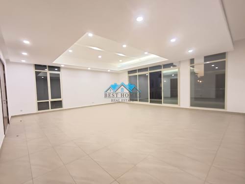 Spacious Four Bedrooms Floor with Balcony in Saqeeq Area
