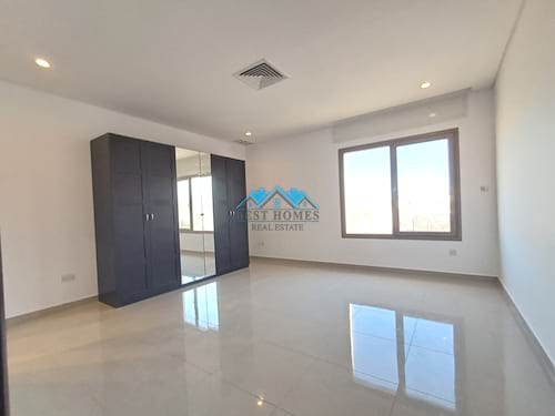 4 Bedrooms Spacious Floor in Salwa