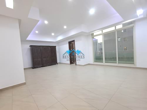 Spacious Four Bedrooms Floor with Balcony in Saqeeq Area