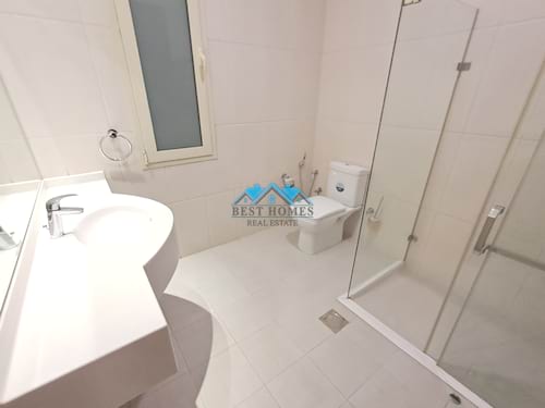 Spacious Four Bedrooms Floor with Balcony in Saqeeq Area