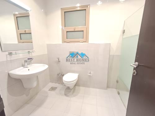4 Bedrooms Spacious Floor in Salwa