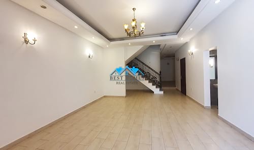 Nice and Spacious 5 Bedroom Duplex Villa in Rumaithiya