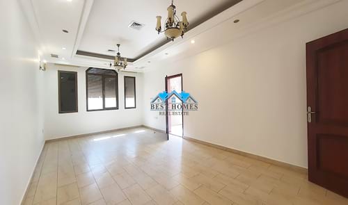 Nice and Spacious 5 Bedroom Duplex Villa in Rumaithiya