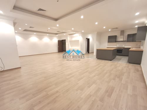 Modern 3 Bedrooms Floor in Nuzha Area