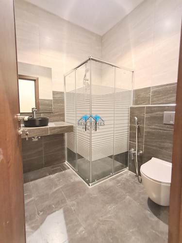 Modern 3 Bedrooms Floor in Nuzha Area