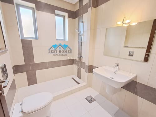 Nice and Spacious 4 Bedrooms Floor in Shuhada 