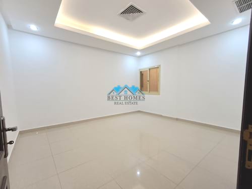 Spacious 5 Bedroom Apartment with Diwaniya in Rumaithiya