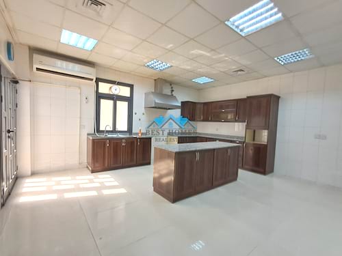 Nice and Spacious 4 Bedrooms Duplex in Jabriya