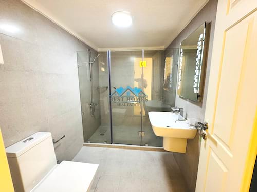 4 Bedrooms Spacious Apartment in Abu Fatira