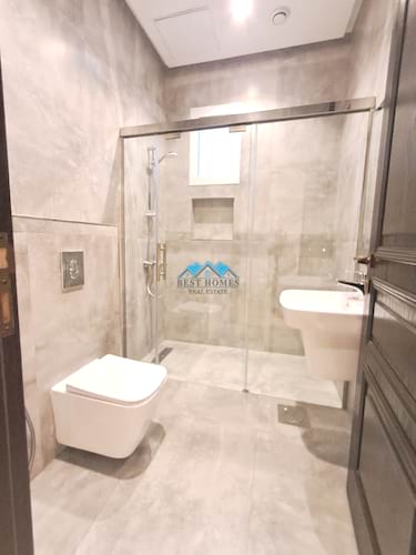 Nice and Modern 4 Bedrooms Floor in Mishref