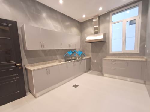 Nice and Modern 4 Bedrooms Floor in Mishref