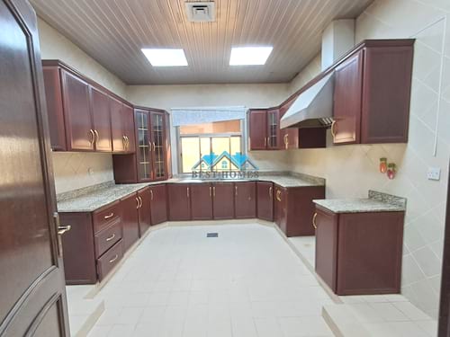 Three Bedrooms Apartment in Jabriya