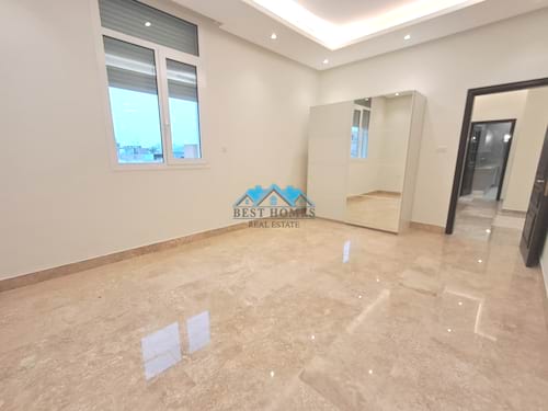 Nice and Modern 4 Bedrooms Floor in Mishref