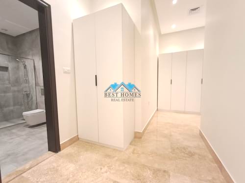 Nice and Modern 4 Bedrooms Floor in Mishref