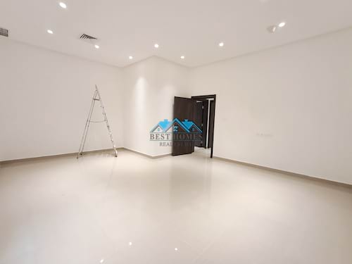 4 Bedrooms Floor in Qadsiya